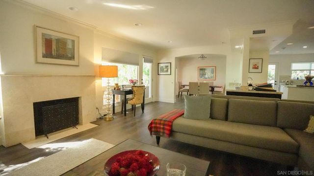 5576 Caminito Herminia, La Jolla, CA 92037