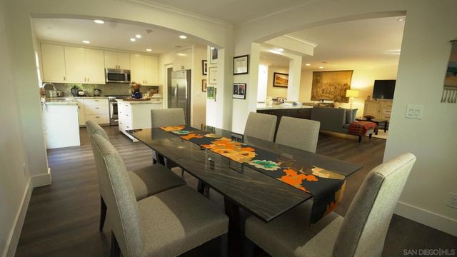 5576 Caminito Herminia, La Jolla, CA 92037