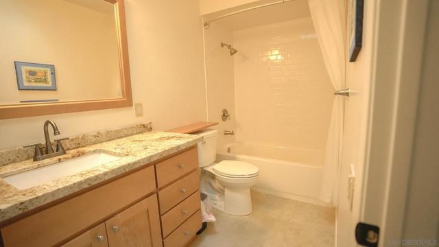 5576 Caminito Herminia, La Jolla, CA 92037