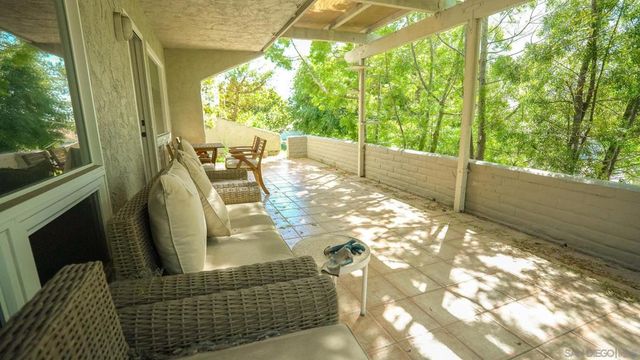 5576 Caminito Herminia, La Jolla, CA 92037