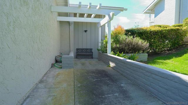 5576 Caminito Herminia, La Jolla, CA 92037