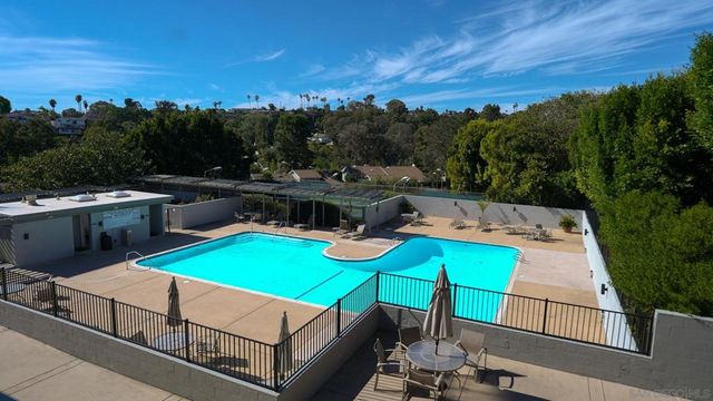 5576 Caminito Herminia, La Jolla, CA 92037