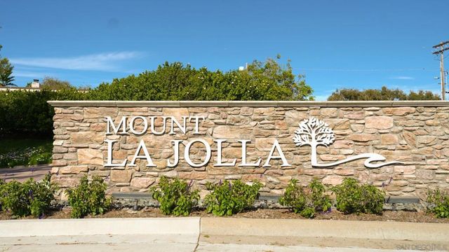 5576 Caminito Herminia, La Jolla, CA 92037