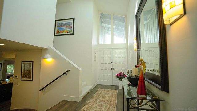 5576 Caminito Herminia, La Jolla, CA 92037