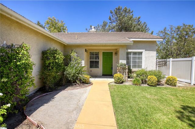 19707 Skyview Court, Canyon Country, CA 91351