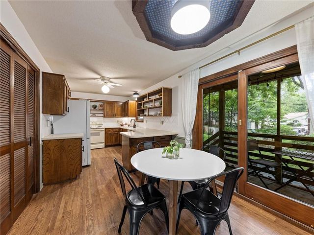 10312 W 49th Street, Shawnee, KS 66203