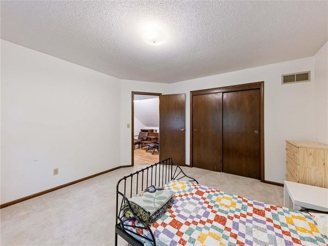 10312 W 49th Street, Shawnee, KS 66203