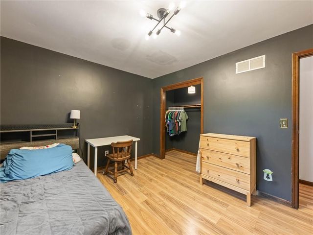 10312 W 49th Street, Shawnee, KS 66203