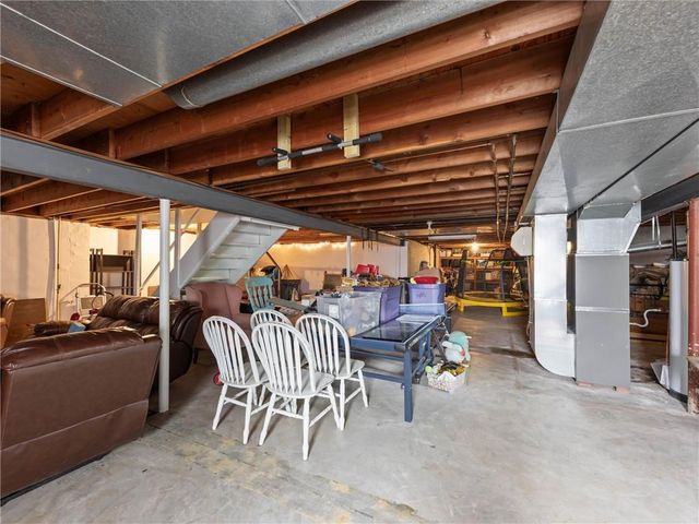 10312 W 49th Street, Shawnee, KS 66203