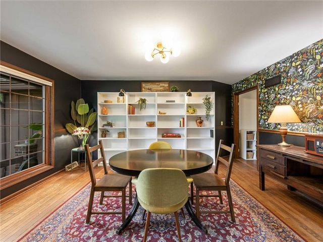 10312 W 49th Street, Shawnee, KS 66203