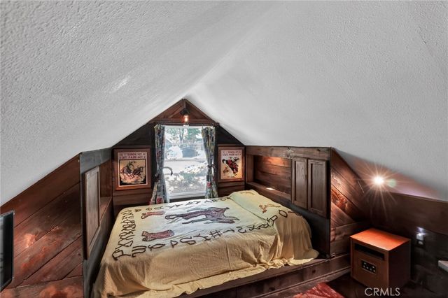 2775 View, Running Springs, CA 92382