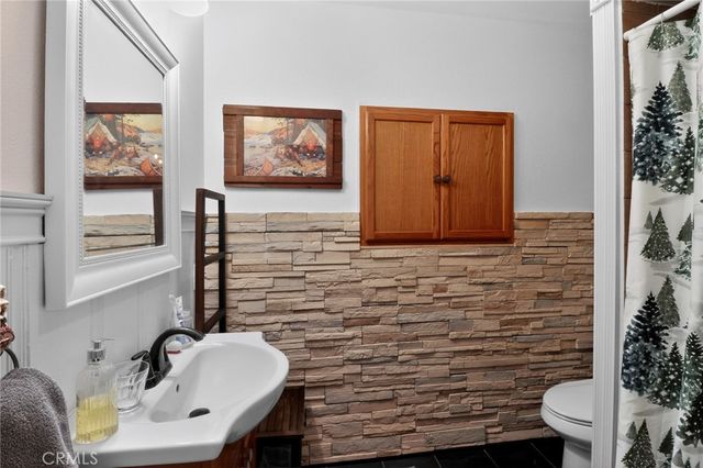 2775 View, Running Springs, CA 92382