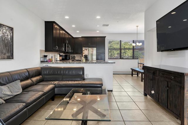 11303 SW 15th St, Pembroke Pines, FL 33025