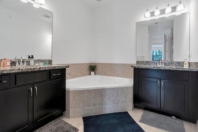 11303 SW 15th St, Pembroke Pines, FL 33025