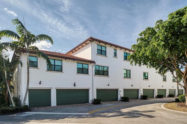 11303 SW 15th St, Pembroke Pines, FL 33025