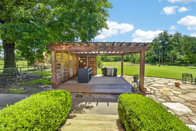 1353 E FM 1564, Quinlan, TX 75474