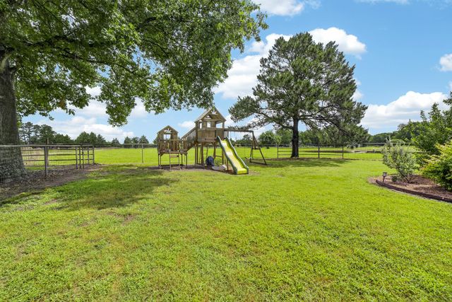 1353 E FM 1564, Quinlan, TX 75474