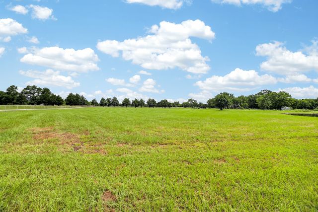 1353 E FM 1564, Quinlan, TX 75474