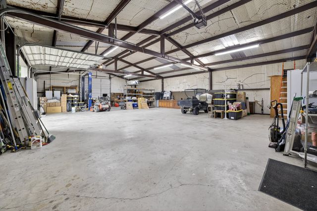 1353 E FM 1564, Quinlan, TX 75474