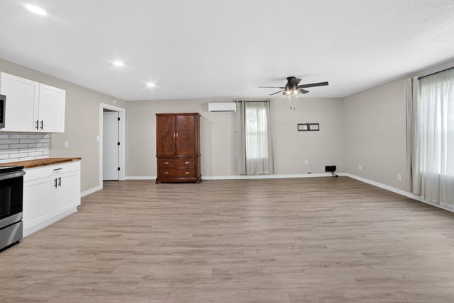 1353 E FM 1564, Quinlan, TX 75474