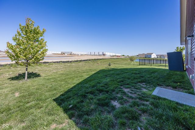 5412 Maywood Drive, Whitestown, IN 46075