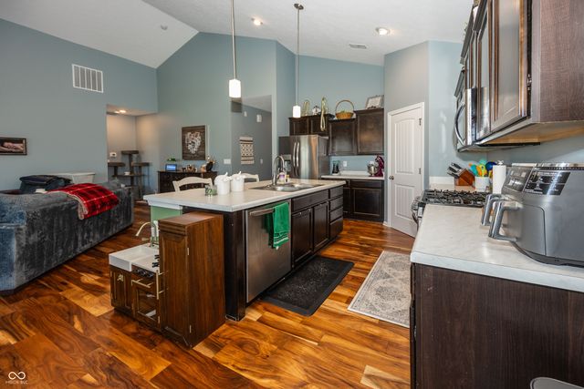 5412 Maywood Drive, Whitestown, IN 46075
