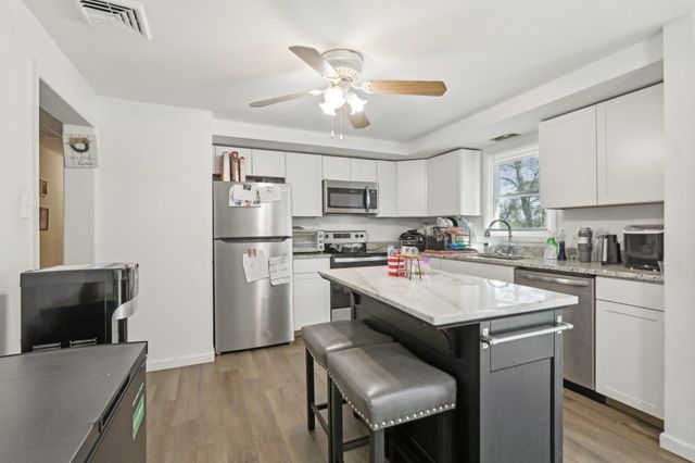 13 Jason Court, Newburgh, NY 12550