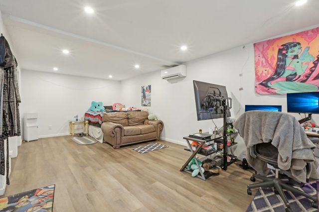 13 Jason Court, Newburgh, NY 12550
