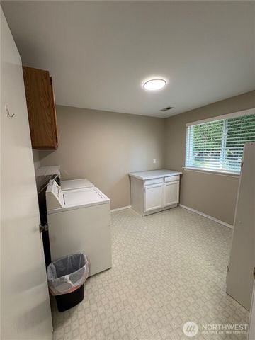 3414 Windwood Place NE, Olympia, WA 98506