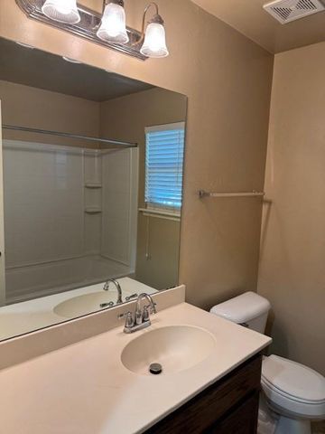 2220 SE 7th Street, Moore, OK 73160