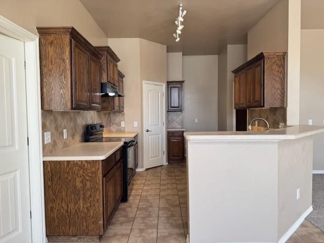 2220 SE 7th Street, Moore, OK 73160