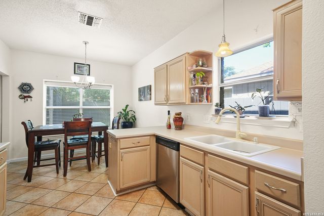 9259 Ridge Breeze, San Antonio, TX 78250