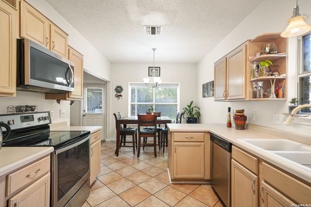 9259 Ridge Breeze, San Antonio, TX 78250