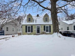 1014 E ELMHURST Avenue, Peoria, IL 61603