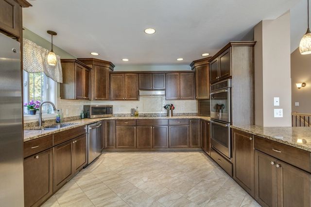 42 Lenzi Point Road, Barrington, NH 03825