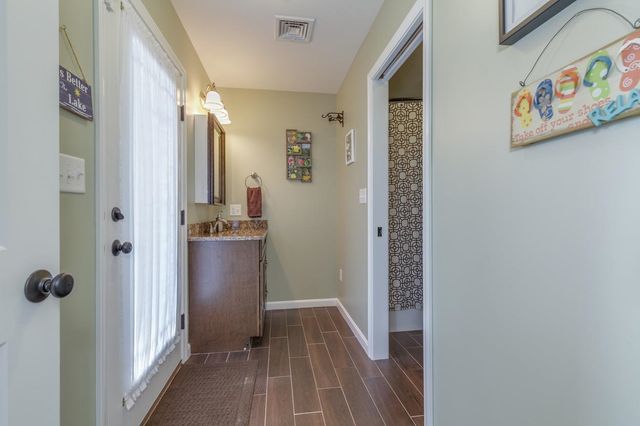 42 Lenzi Point Road, Barrington, NH 03825