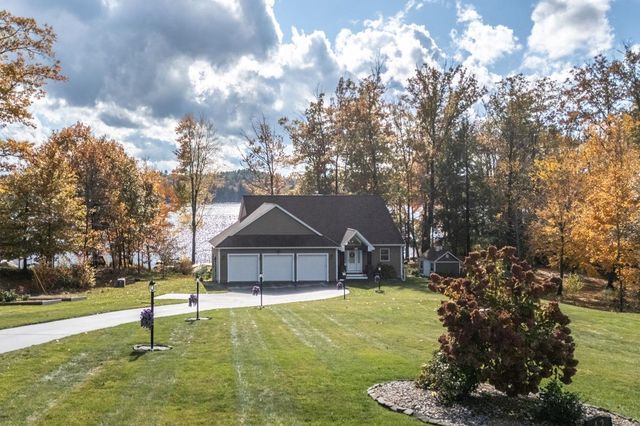 42 Lenzi Point Road, Barrington, NH 03825