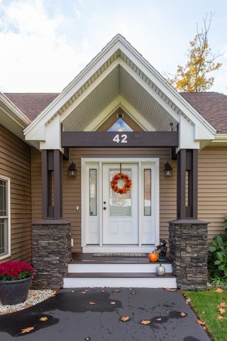 42 Lenzi Point Road, Barrington, NH 03825