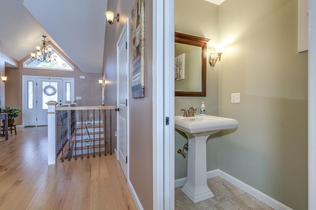 42 Lenzi Point Road, Barrington, NH 03825