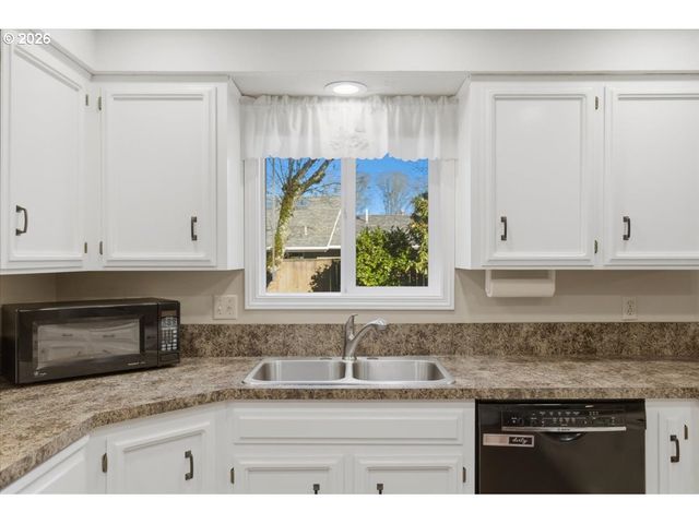 1923 RITING Ct, Salem, OR 97302