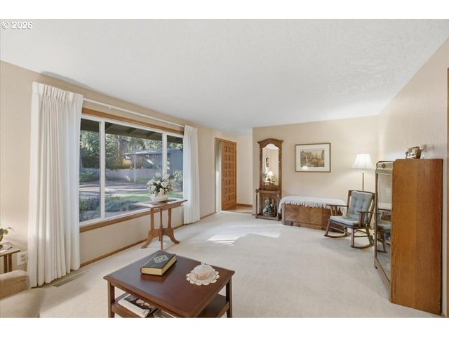 1923 RITING Ct, Salem, OR 97302