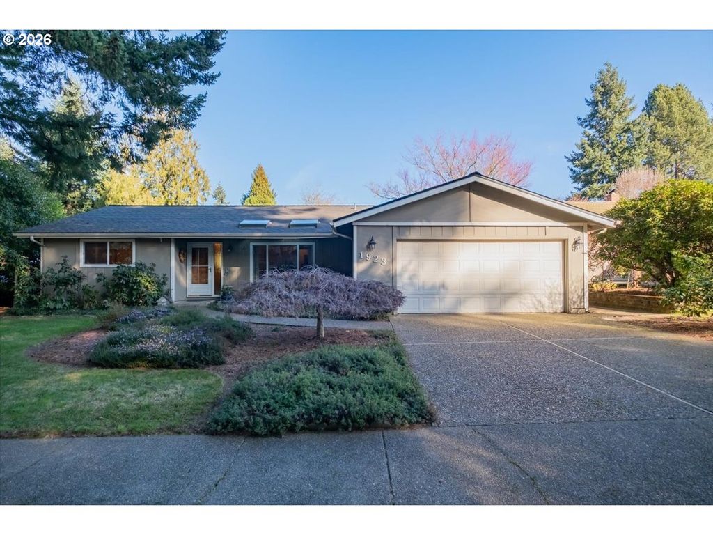 1923 RITING Ct, Salem, OR 97302