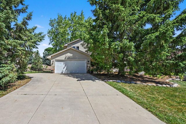 8740 Hillview Drive E, Saint Bonifacius, MN 55375