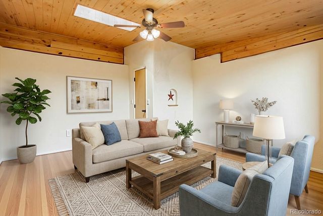 212 Skyhawk Lane, Guffey, CO 80820