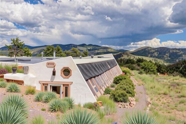 212 Skyhawk Lane, Guffey, CO 80820