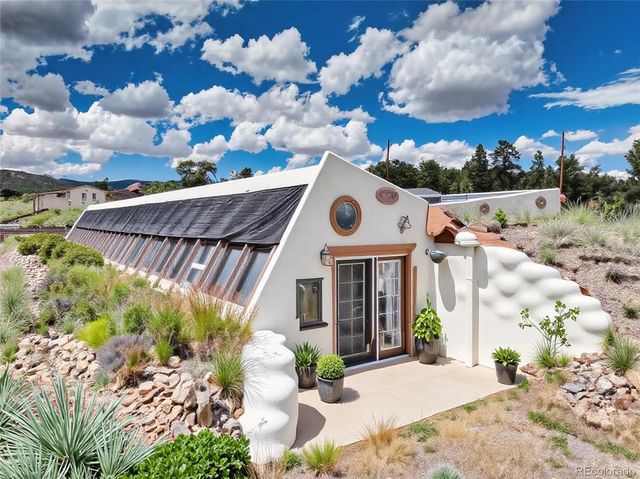 212 Skyhawk Lane, Guffey, CO 80820