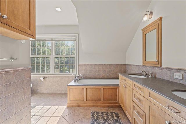 135 Pines Bridge Road, Katonah, NY 10536