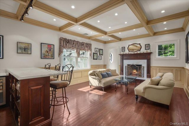 135 Pines Bridge Road, Katonah, NY 10536