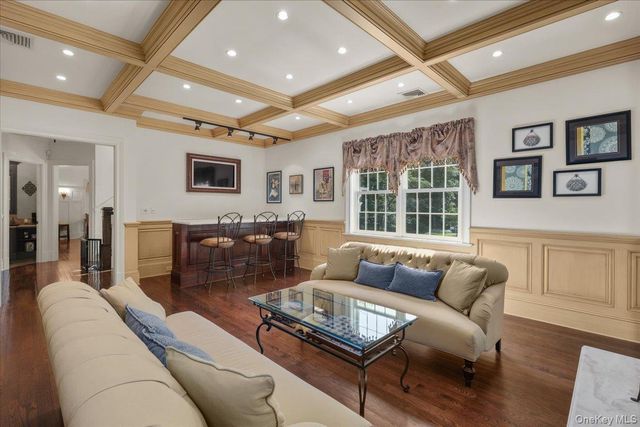 135 Pines Bridge Road, Katonah, NY 10536