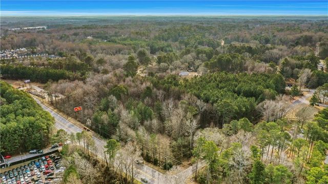 2105 Forest Parkway, Morrow, GA 30260